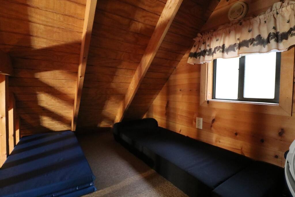 Cute Updated Mountain Cabin Fireplace #3 헬렌 외부 사진